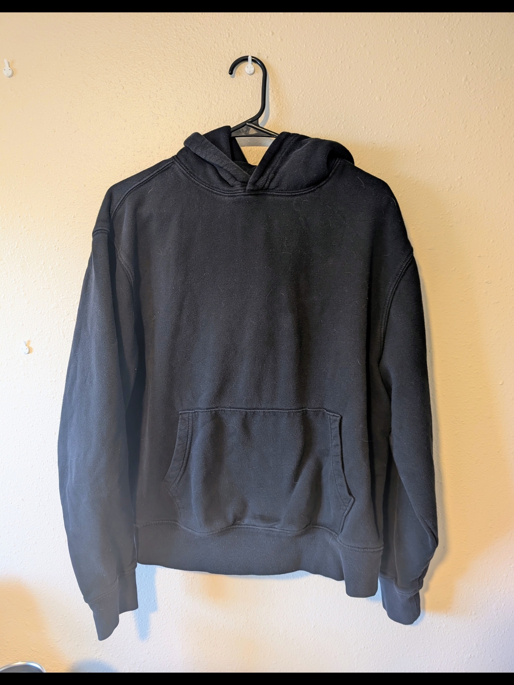 Old Navy Black Pullover Hoodie